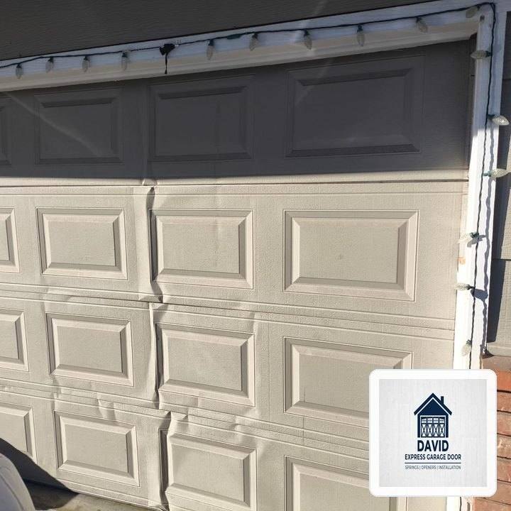 David Express Garage Door Dispatch in Woodinville (Bothell Area): Heavy-Duty EPDM Perimeter & Bottom Seal Weatherproofing - Woodinville, WA
